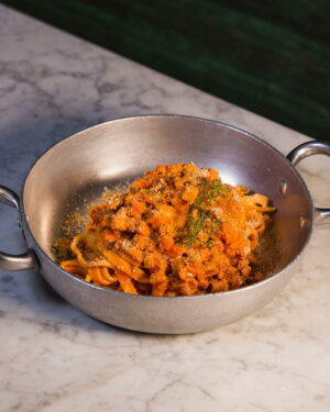 Tagliatelle con ragù rosso di calamari